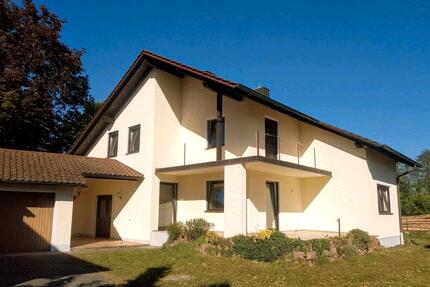 1300 € Kaltmiete - 1.300,00&nbsp;EUR Kaltmiete, ca.&nbsp; 154,00&nbsp;m&sup2; in Straubing (PLZ: 94315)