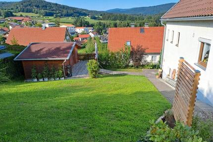 Einfamilienhaus - 230.000,00&nbsp;EUR Kaufpreis, ca.&nbsp; 130,00&nbsp;m&sup2; in Teisnach (PLZ: 94244)