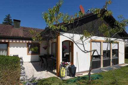 Attraktiver Bungalow mit großzügigem Wohnkomfort in ruhiger Lage - Weiden Neunkirchen