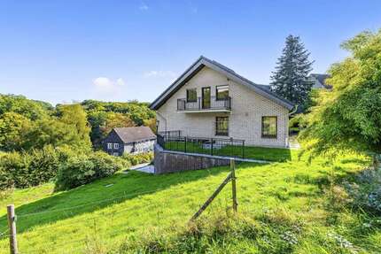 Haus zum Kaufen in Remscheid-Grund 576.000,00 € 230 m²