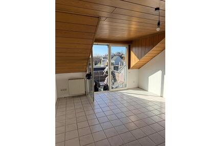 Vollständig renovierte 2,5-Raum-Wohnung mit Südbalkon in Nettetal