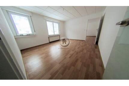 !!! ImmoPoint !!! renovierte Anlieger-Wohnung mit eigener Etagen-Heizung - Iserlohn Obergrüne