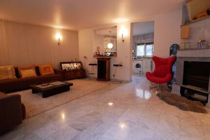 Außergewöhnliche Maisonettewohnung in ruhiger Hinterhoflage mit Kamin und Terrasse. - Karlsruhe Weststadt