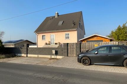 Einfamilienhaus auf großem Grundstück - Mücheln (Geiseltal)