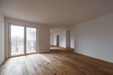 Wunderschöne 5-Raum-Wohnung in Zentrum-Süd - Erstbezug, auf Wunsch mit EBK - Leipzig Mitte