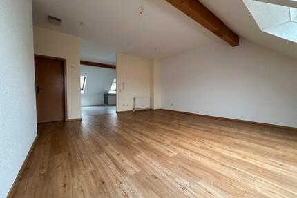 DG Wohnung im Ortskern von Petersberg