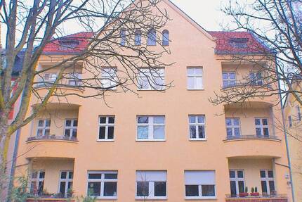 Großzügiges Dachgeschoss als Rohling mit allen notwendigen Baugenehmigungen - Berlin Lichterfelde