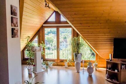 Schöne Doppelhaushälfte mit Weitblick in Wertheim OT