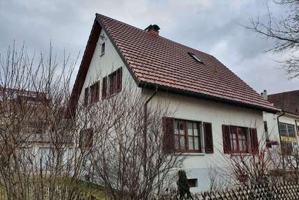 Haus zum Mieten in Donaueschingen 900,00 € 140 m²