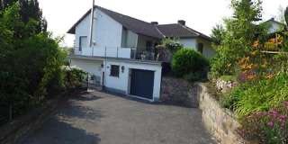 Helle und ruhige 2-Zimmerwohnung mit Gartennutzung und Stellplatz - Büren