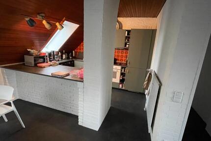 Möblierte DG-Wohnung für Monteure Firmen – Reyesweg 5, Hamburg