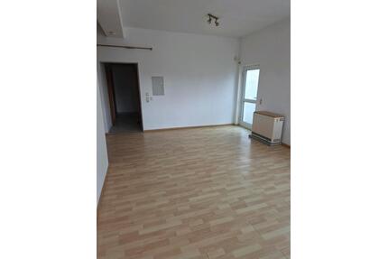 2 zimmerwohnung Erdgeschoss 532€ kaltmiete +125€ Nebenkosten - Neunkirchen