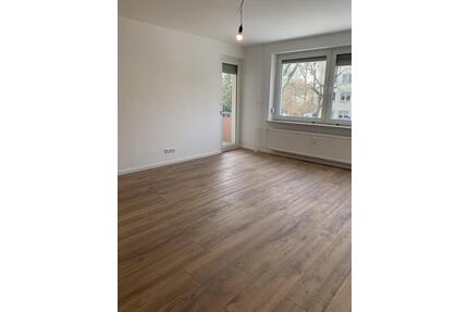 Moderne 3-ZKB mit neuer EBK & Sonnenbalkon in Niederrad - Frankfurt am Main