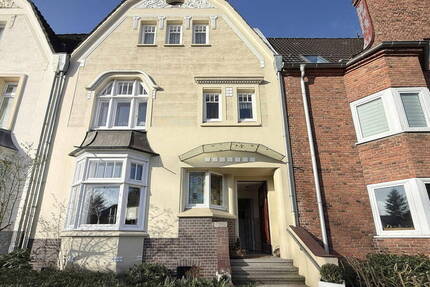 Altbaureihenhaus in Neumünster - 459.000,00&nbsp;EUR Kaufpreis, ca.&nbsp; 180,00&nbsp;m&sup2;&nbsp;Wohnfl&auml;che in Neumünster (PLZ: 24534) Innenstadt