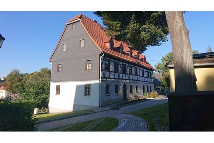 Helle 2 Raum Wohnung zentral in Oederan
