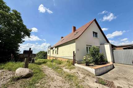 Haus zum Kaufen in Ladeburg 139.000,00 € 150 m²