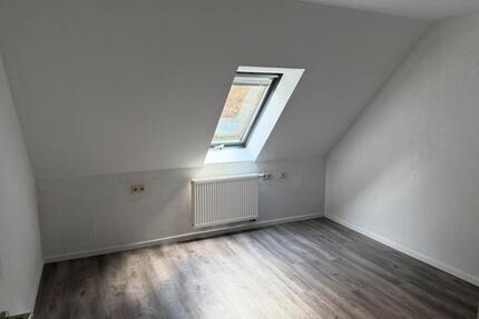4-Zimmer-Wohnung SOFORT frei - KEINE Miete diesen Monat + Balkon - Uder
