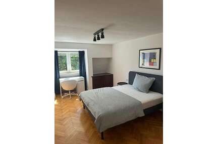 WG-Zimmer in Köln 899,00 € 25 m²