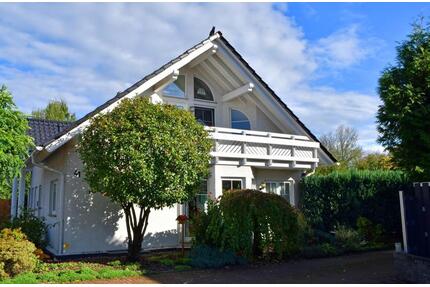 Freistehendes Einfamilienhaus mit Sauna in gehobener Lage - Nettetal