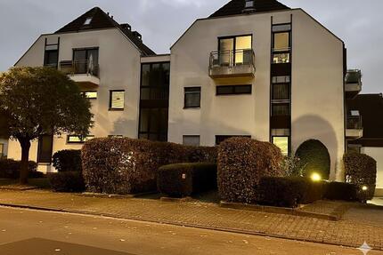 Wellness zuhause: Stilvolle 4-Zimmer-Wohnung mit 2 Balkon, Pool & Sauna in Bergen-Enkheim - Frankfurt am Main