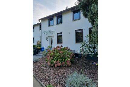 schönes Reihenhaus in Schonnebeck zu vermieten - Essen Stadtbezirk VI