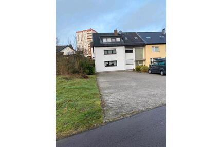 Dachgeschoss -Wohnung zu vermieten in St.Ingbert Süd - Sankt Ingbert