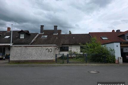 Einfamilienwohnhaus mit Ausbaureserve in ruhigem Wohngebiet - Großwallstadt