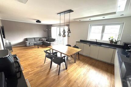 Provisionsfrei | 4 ZKB | Stellpl. | Balkon | EBK - Mannheim Rheinau