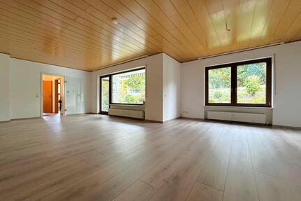 Großzügige 4-Zimmer-Erdgeschosswohnung - Bad Schwalbach