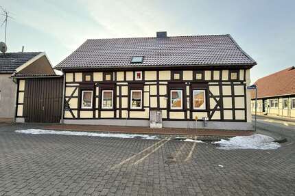 Haus zum Kaufen in Klötze 125.000,00 € 163 m²