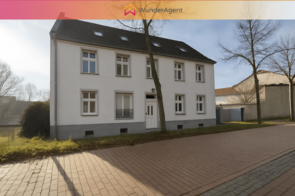 Haus zum Kaufen in Wustermark 749.000,00 € 325 m²