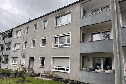 Provisionsfrei für Erwerber * Leerstehende Eigentumswohnung mit Balkon bzw. Loggia in Mönchengladbach-Wickrath