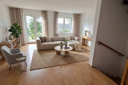 Geräumige Doppelhaushäfte mit toller Aussicht - Neumark