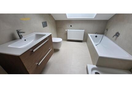 4-Zimmer Dachgeschosswohnung - 690,00&nbsp;EUR Kaltmiete, ca.&nbsp; 75,00&nbsp;m&sup2; in Königsfeld im Schwarzwald (PLZ: 78126)