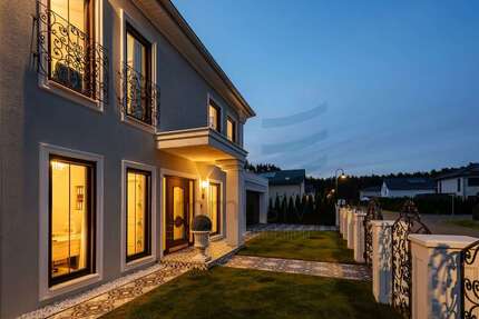 Haus zum Kaufen in Schönwalde-Glien 799.000,00 € 162.58 m²