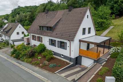 Haus zum Kaufen in Lüdenscheid 298.000,00 € 101 m²