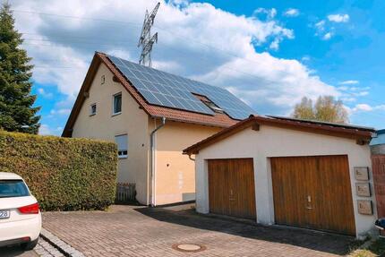 3 Familien Haus in Pfullendorf - 750.000,00&nbsp;EUR Kaufpreis, ca.&nbsp; 250,00&nbsp;m&sup2; in Überlingen (PLZ: 88662)