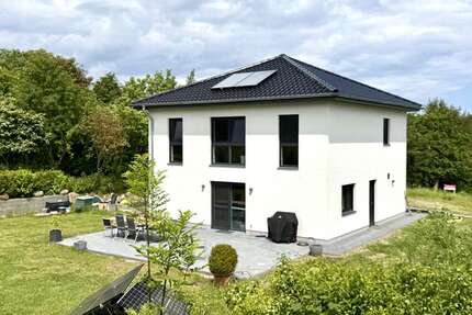 Haus zum Kaufen in Sassnitz 485.000,00 € 153.35 m²