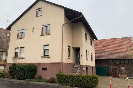 Haus zum Kaufen in Blankenbach 275.000,00 € 216 m²