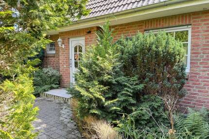 3,5 Zi. Einfamilienhaus in Leiferde bei Gifhorn, ruhige Lage, Terrasse, Garage