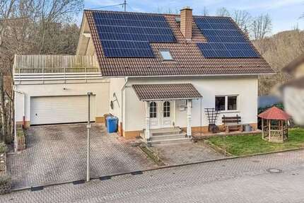 Haus zum Kaufen in Wallhalben 399.000,00 € 215 m²