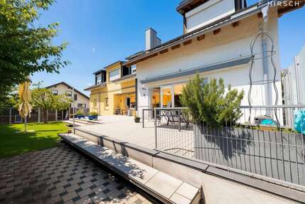 Haus zum Kaufen in Aidlingen 1.390.000,00 € 300 m²