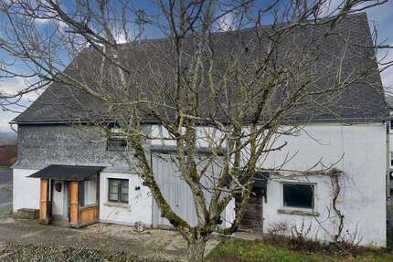 Haus zum Kaufen in Liesenich 98.000,00 € 109 m²