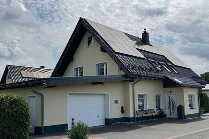 Haus zum Kaufen in Reichshof-Schönenbach 469.000,00 € 180 m²