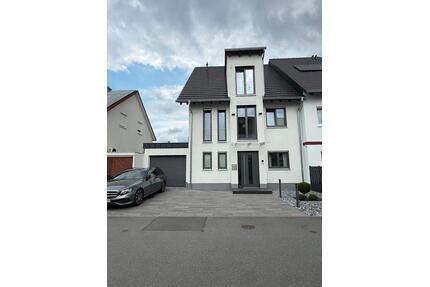 Modernes Haus - 845.000,00&nbsp;EUR Kaufpreis, ca.&nbsp; 192,00&nbsp;m&sup2; in Schifferstadt (PLZ: 67105)