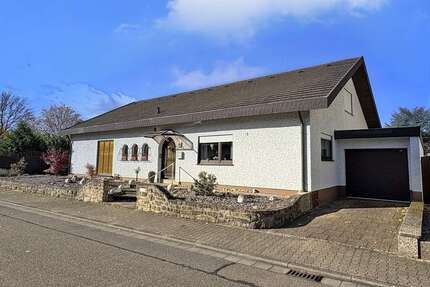 Haus zum Kaufen in Waghäusel 535.000,00 € 155.39 m²