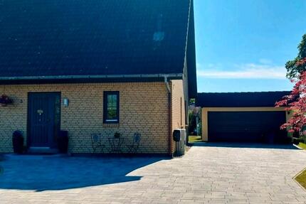 Charmantes Einfamilienhaus mit großem Grundstück nahe Greifswald - Süderholz