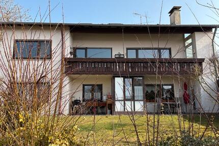 Haus mit Garten - 1.450,00&nbsp;EUR Kaltmiete, ca.&nbsp; 165,00&nbsp;m&sup2; in Ostrach (PLZ: 88356)