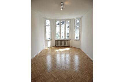 Oberkassel nahe Luegplatz 3Zimmer Whg Balkon ab 1.06. von Privat - Düsseldorf Niederkassel