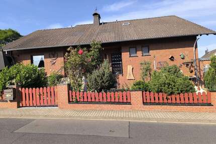 Haus zum Kaufen in Heimbach 465.000,00 € 145 m²